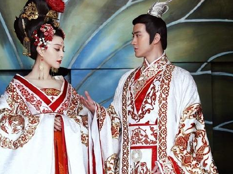 唐朝由盛转衰是因为安史之乱吗 那个时期的皇帝才是