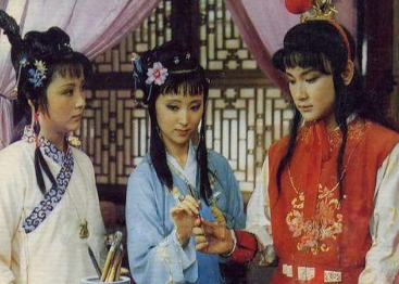 红楼梦中，林黛玉和史湘云谁更可怜？