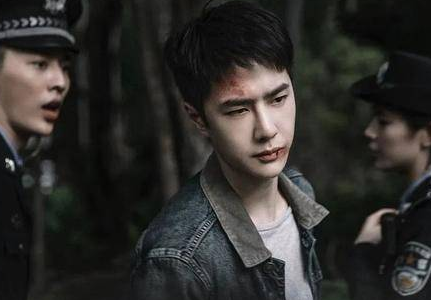 《冰雨火》杨玲和杨熠关系是什么 是亲兄妹吗
