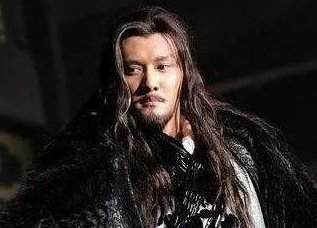 项羽崛起后，为何他会分封诸侯呢？