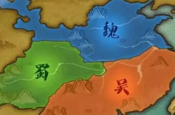 五虎上将相继去世后，诸葛亮提拔了一个铁匠