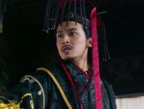 汉成帝做了什么加剧了汉朝的衰落？他是如何将帝国拱手让人的？