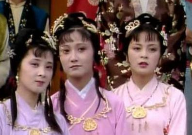 《红楼梦》里的贾府三春生活这么富贵，为什么王夫人还说她们可怜？