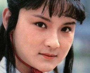 红楼梦中秦钟能去贾府学堂是因为什么？与秦可卿有何关系？