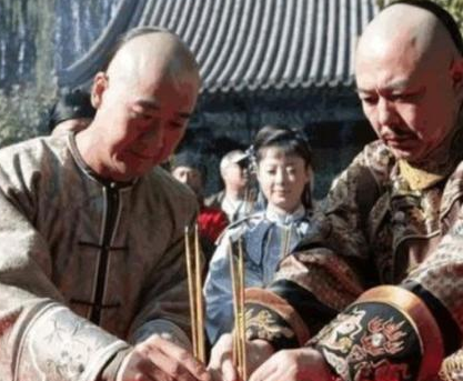乾隆赏赐大臣一块肉 他们出宫之后为什么要丢掉