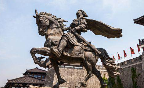 项羽和韩信都是军事天下 两人谁的军事才能更高