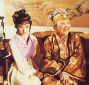 红楼梦黛玉十五岁生日时，贾母为何没有给她举办宴会？