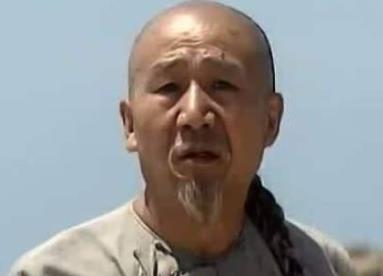 古代官员退休之后只能回老家吗？