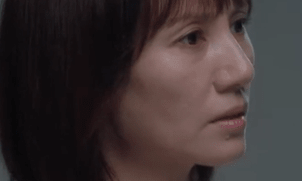 《相逢时节》小地瓜突然病危，宏成跪地伤心不已