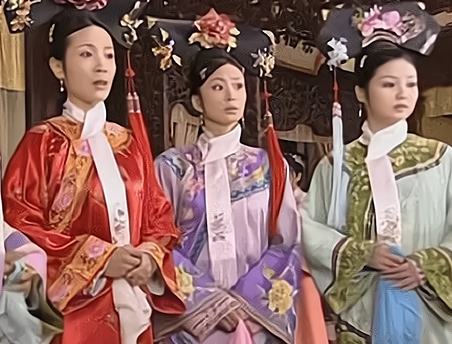 清朝妃子指甲为什么那么长 古人不会影响正常生活吗