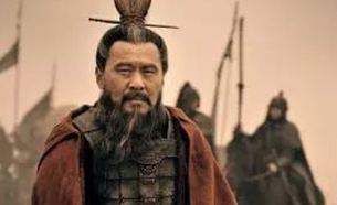 枭雄曹操是怎么在乱世之中大展宏图，逐鹿中原的？