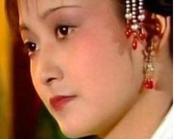 红楼梦迎春是贾府小姐，为何是个软弱的性子？