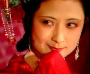 红楼梦秋桐是如何害死尤二姐的？背后有何真相