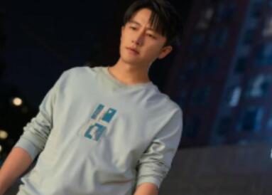 《欢迎光临》是什么题材？主演有哪些人？