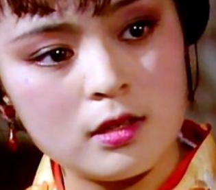 红楼梦中探春是如何在贾府中树立自己的威信的