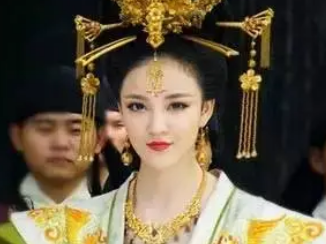 太平公主：唐高宗与武则天的小女儿，生平极受父母兄长的宠爱