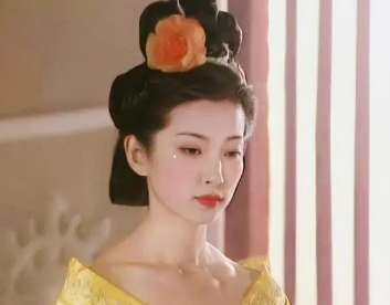 安乐公主：唐中宗李显幼女，恃势骄横，奢靡无度