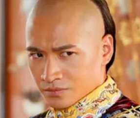 历史上雍正继位后，八皇子为何没有造反进行夺权呢？