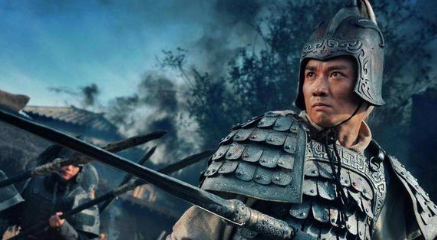 就个人武力、军事、政治而言，姜维和魏延谁更厉害？