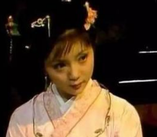 在古代不管男女都留着长指甲，是因为什么?