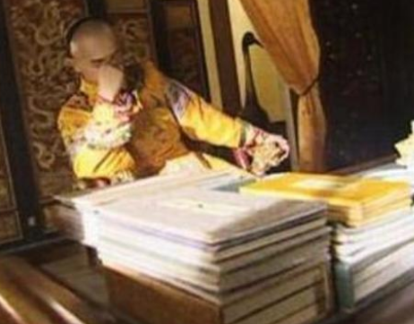 古代皇帝的一天是什么样的 做皇帝真的能为所欲为吗