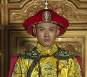 历史上纪晓岚在嘉庆登基掌权之后，是什么下场？