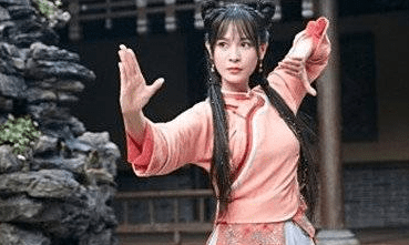 《飞狐外传》马春花的CP是谁？最后死了吗？