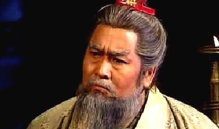 关于黄盖的事迹，史书为何会出现一个十多年的空白期？