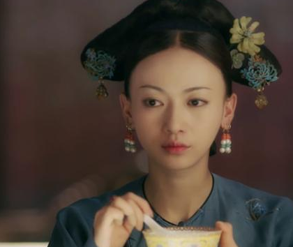 令妃作为嘉庆皇帝的生母 皇后空缺乾隆为何不立她做皇后