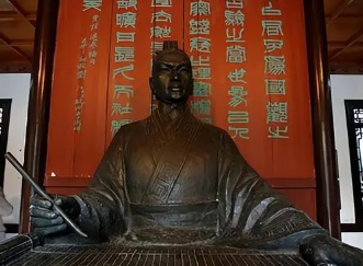 为什么说贾谊的一生是个悲剧？他经历了什么？