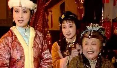 《红楼梦》王熙凤“机关算尽太聪明”？她真的聪明吗？