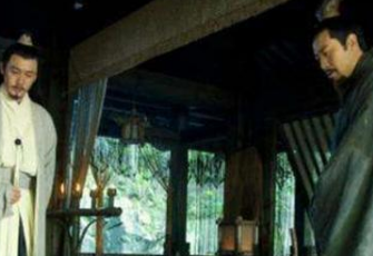 诸葛亮远在隆中却对天下形势了然于心，是如何做到的？