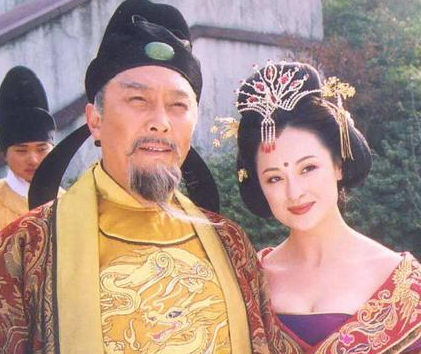 李隆基为什么后期昏庸 李隆基到底是昏君还是明君