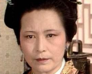 红楼梦中江南甄家被查抄后，王夫人为何还要替其遮掩？