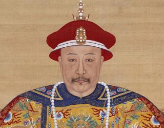 孝淑睿皇后，嘉庆帝的原配妻子，儿子顺利继位成为大清皇帝