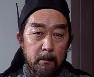 历史上魏蜀吴三国主公的谋士分别是哪些人？