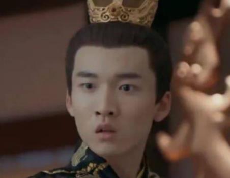 此皇帝17岁让位给叔叔，后来结果如何？