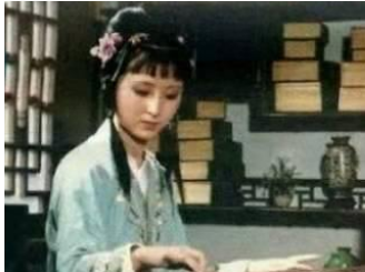 红楼梦贾府是大家族，那三春的文化水平如何？