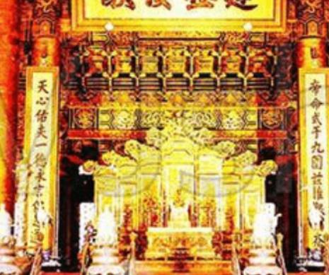 古代皇帝坐的龙椅是黄金做的吗？