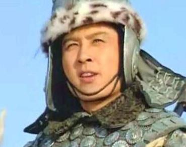 曹操对吕布和马超的评价分别是什么？