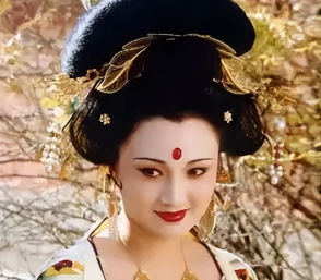 杨玉环的一生都经历了什么？她与李隆基之间有何故事？