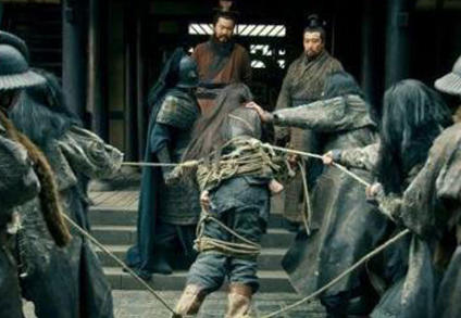 曹操俘获吕布后，为何先缢杀再枭首？