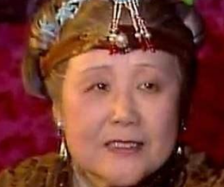红楼梦为了拯救贾府的衰落，那些主子都是怎么自救的？