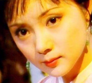 红楼梦薛蟠和薛宝钗之间的关系怎么样？薛姨妈在担心什么