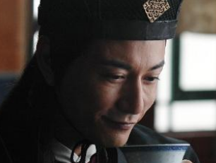 在古代太监在宫中的待遇怎么样？比起一般的百姓而言如何？