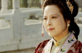 《红楼梦》人都是多面性的，冷漠的邢夫人也有温情一面