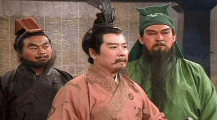 如果单单按照武艺来说，张飞为何要比关羽略胜少许？
