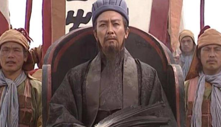 为何说即便马谡不把军队放在山上，他也守不住街亭？