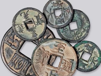 古代货币理论的核心是什么？古代铸币政策有何特点？
