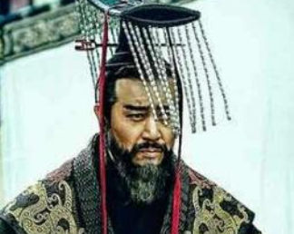 三国时期孙权派人向曹操请降，是什么用意？